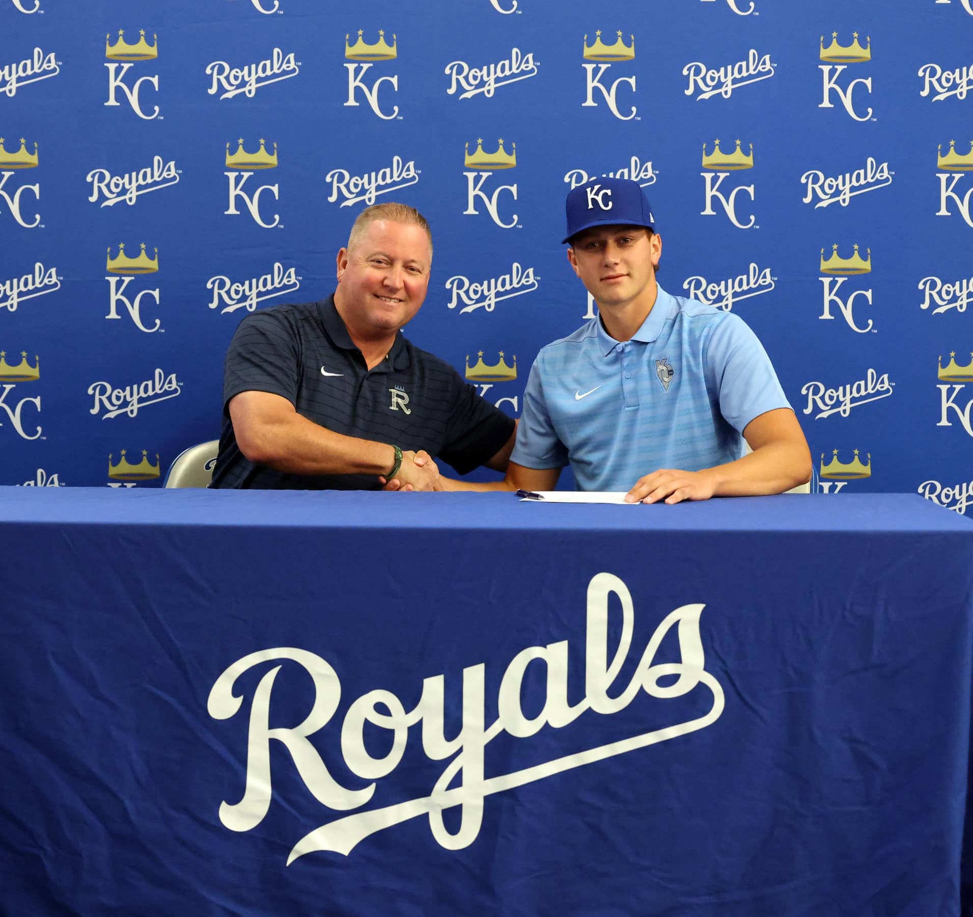 Boswell Native Kamden Edge Signs with Kansas City Royals